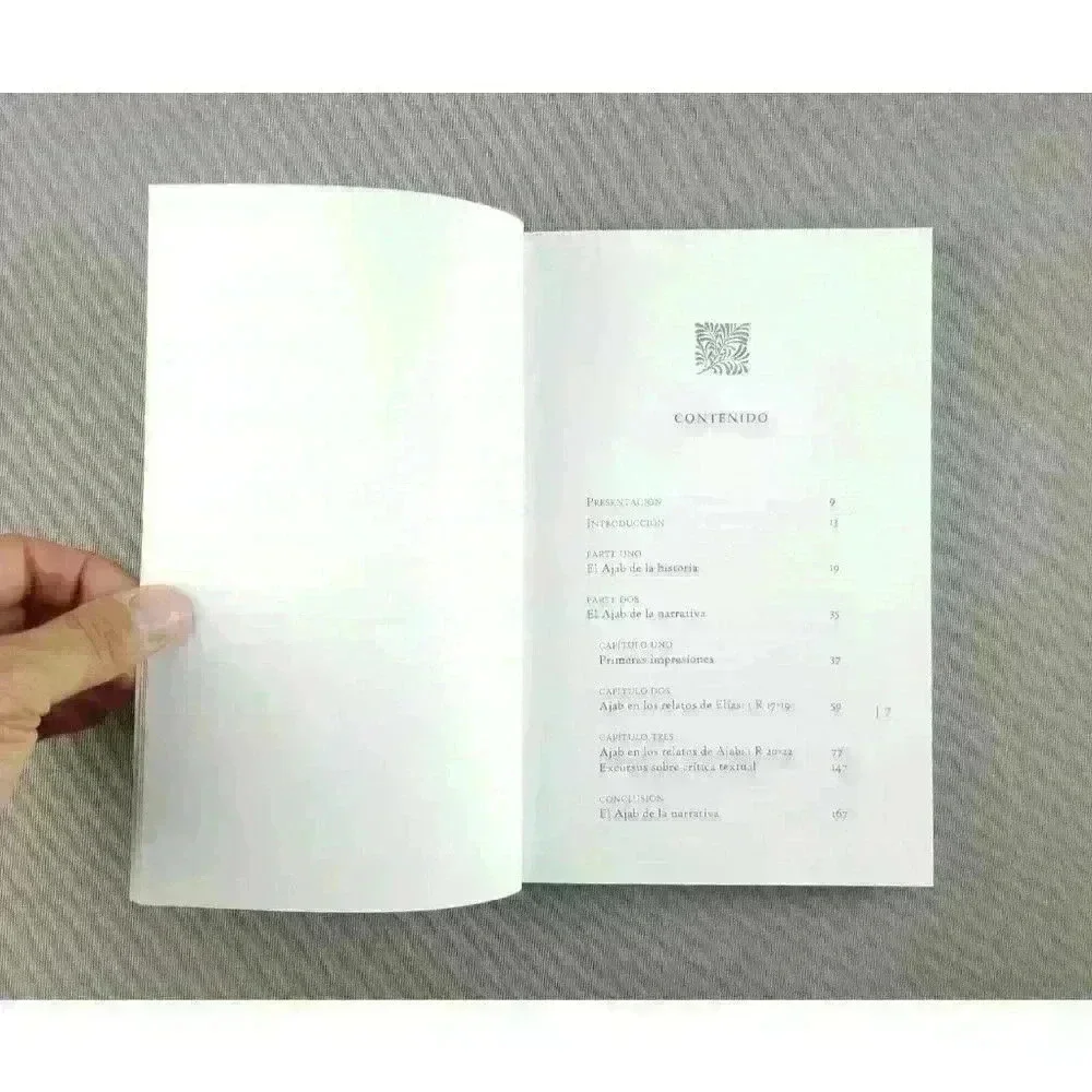 Spanish Book - Picture 4 of 10